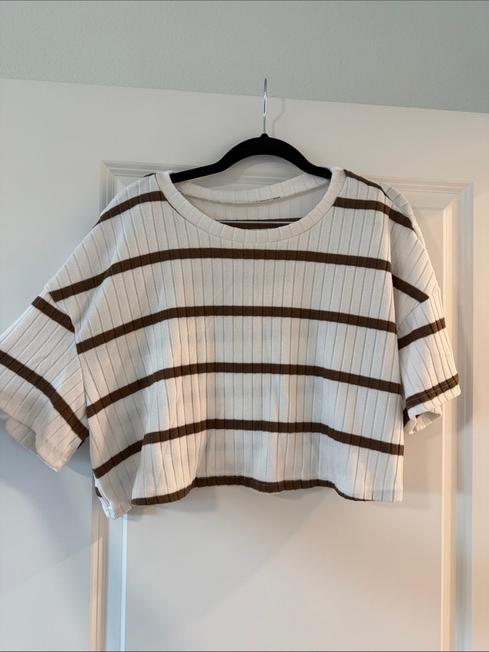 Amazon White & Brown Striped Ribbed Crop Tee & Pants Set